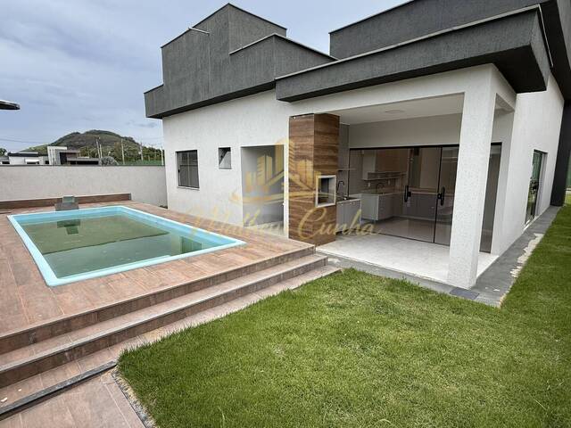 #18 - Casa para Venda em Rio de Janeiro - RJ